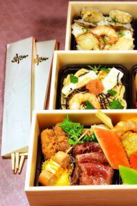 Garallery Smart Phone 21 01 Western Style Osechi Bento Masamune 1707 2560 Obento Madeyni